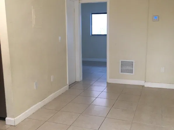 1144 NW 5th St #1, Miami, FL 33128