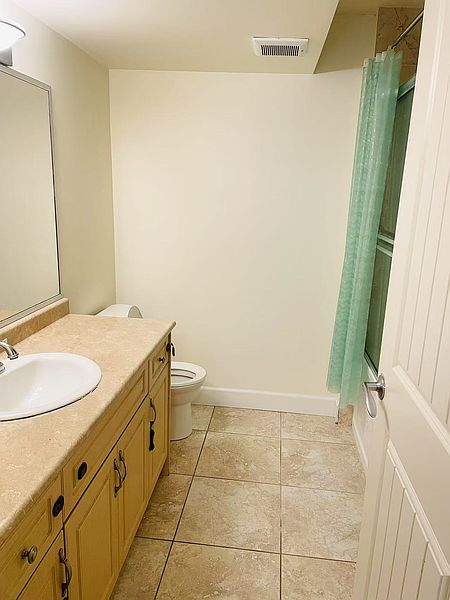 Surrey House for rent - 2 Bedrooms — photo 7