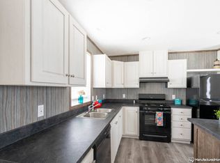 8025 S Huron River Dr #11, South Rockwood, MI