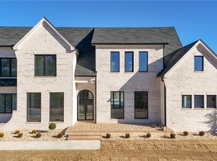 2445 Sunflower Dr, Hoschton, GA 30548