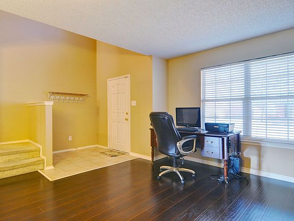 DSC_9070_LivingRoom.jpg