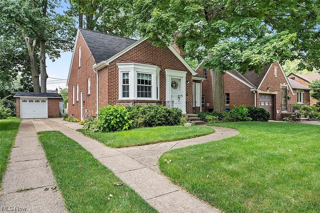 4032 W 204th St, Fairview Park, OH 44126 Zillow