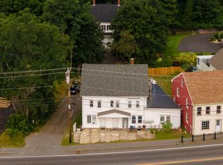 16 Main St, Topsham, ME 04086