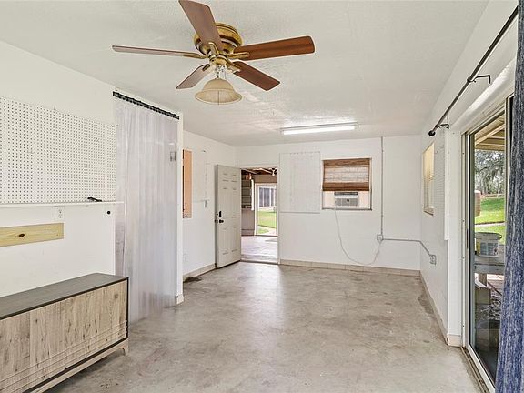 4th image of 503 Bear Rd