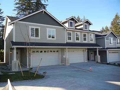 1st image of 6914 Delaney Ln NE #A