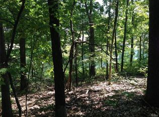 7042 Lake Point Dr, Perryville, MO 63775