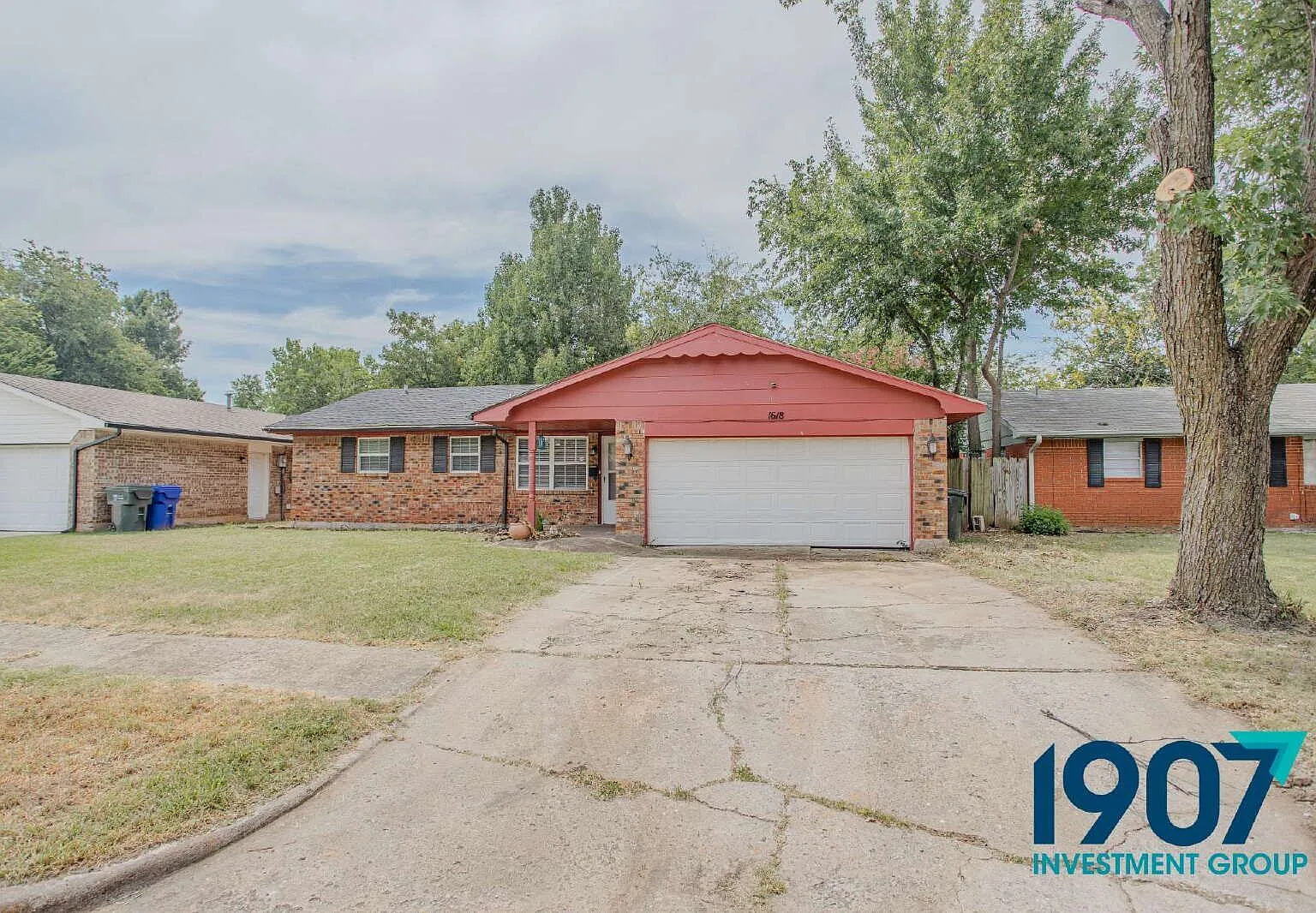 3 bed, 1.0 bath, 1384 sqft, $1,400 — Photo 2