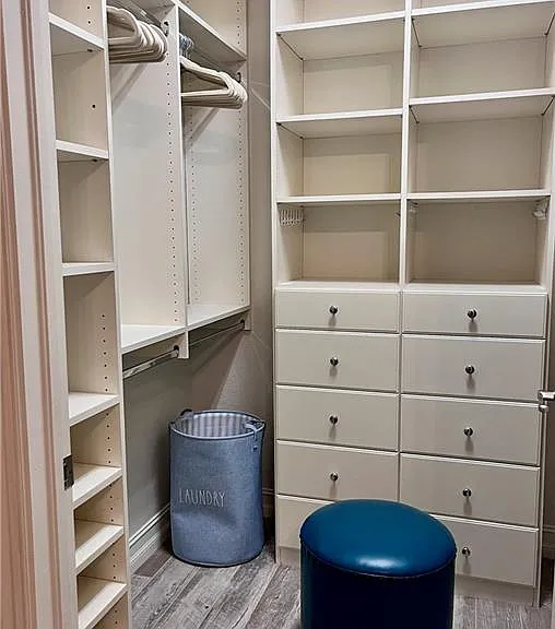9092 Chula Vista St #11003 — Photo 12