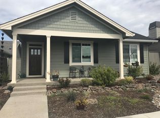 3841 Sunleaf Ave, Medford, OR