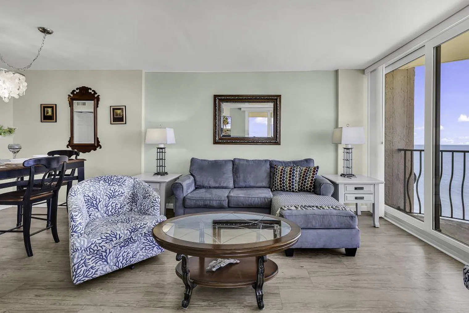 3 bed, 2.0 bath, 1151 sqft, $5,591 — Photo 2