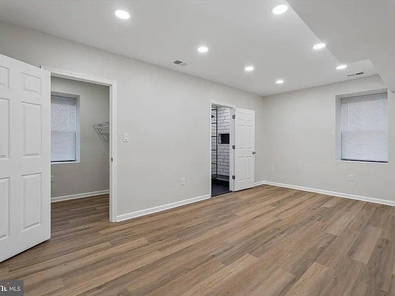 4359 Fleming St — Photo 31