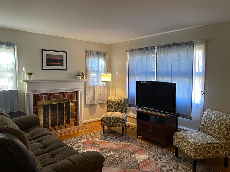 1802 Beacon Hill Rd — Photo 7