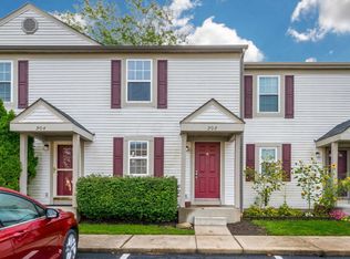 202 Glenkirk Dr #104E, Blacklick, OH 43004