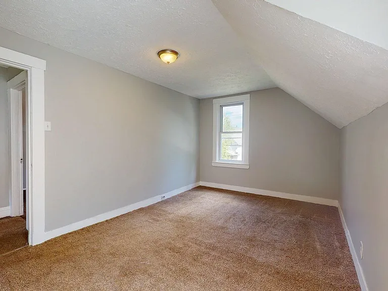 3452 W 44th St — Photo 28
