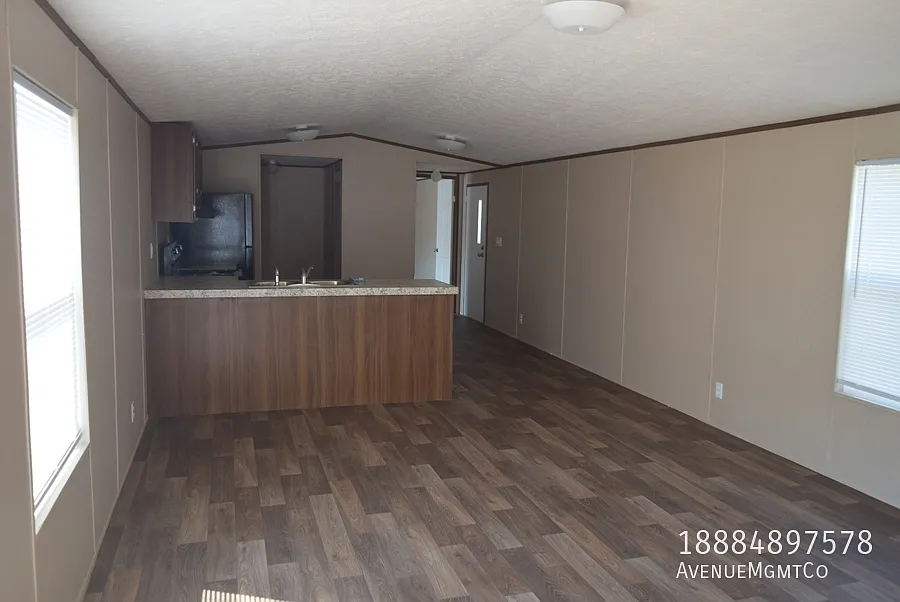 3BR Home in Paradise Hills Estates in Maiden — Photo 4