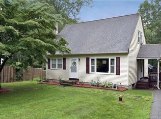 53 Pleasant View Dr, Killingly, CT 06241