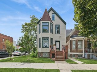 2835 W Wellington Ave #2, Chicago, IL 60618