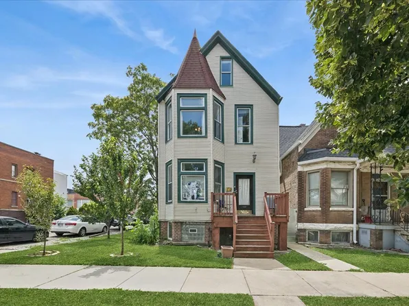 2835 W Wellington Ave #2, Chicago, IL 60618