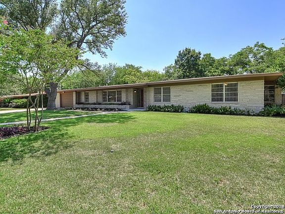2nd image of 219 Gardenview