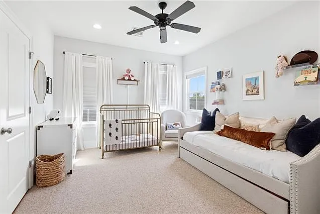 540 S Hennessey St — Photo 14