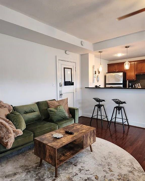 1st image of 323 Emanuel Cleaver Ii Blvd APT 6A