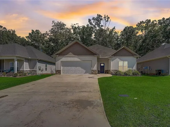 701 Adirondac Way, Bonaire, GA 31005
