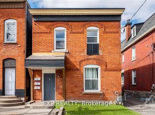 358 Booth St #3, Ottawa, ON K1R 7K4