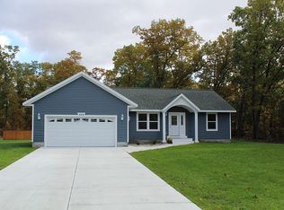 360 Chopin Dr, Muskegon, MI 49442