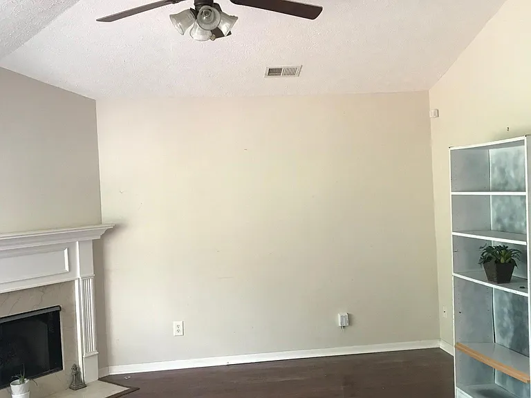 1704 Haleys Hope Ct — Photo 10