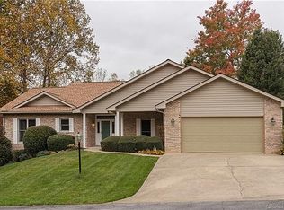103 Fairway Knoll Dr, Hendersonville, NC 28739