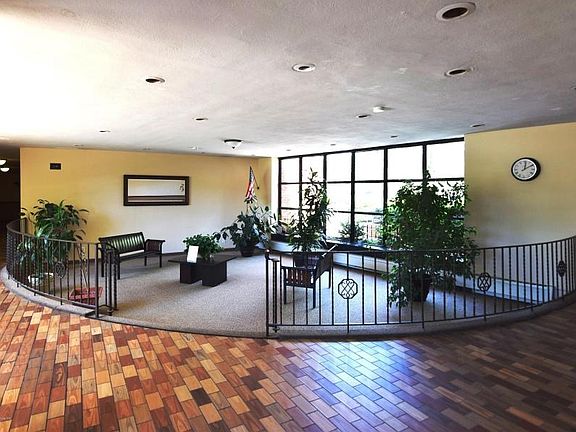 3rd image of 100 Colfax Ave APT 2R
