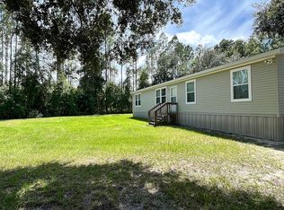 11524 SW Tustenuggee Ave, Fort White, FL 32038