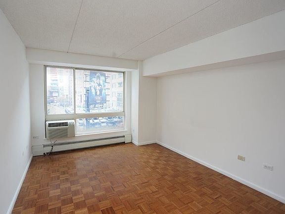 5th image of 363 W 30th St #910