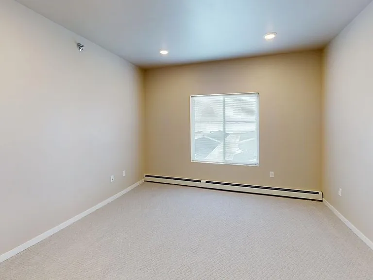The Plains Apartments — Photo 94