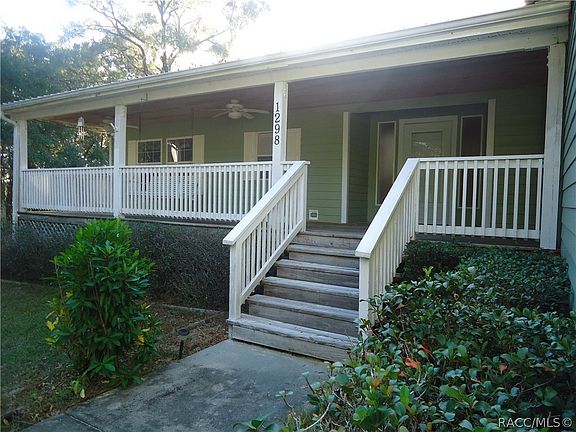 3rd image of 1298 W Glen Pines Ct NE