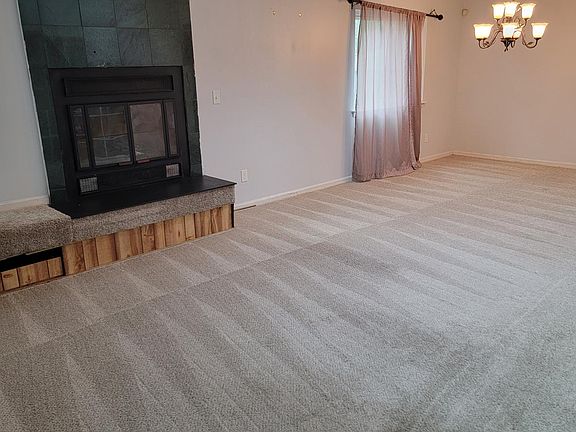 4th image of 5340 Glenville Cir