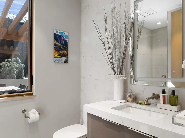 155 Lakeview Dr — Photo 35