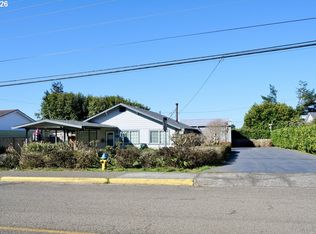 298 N Wasson St, Coos Bay, OR 97420