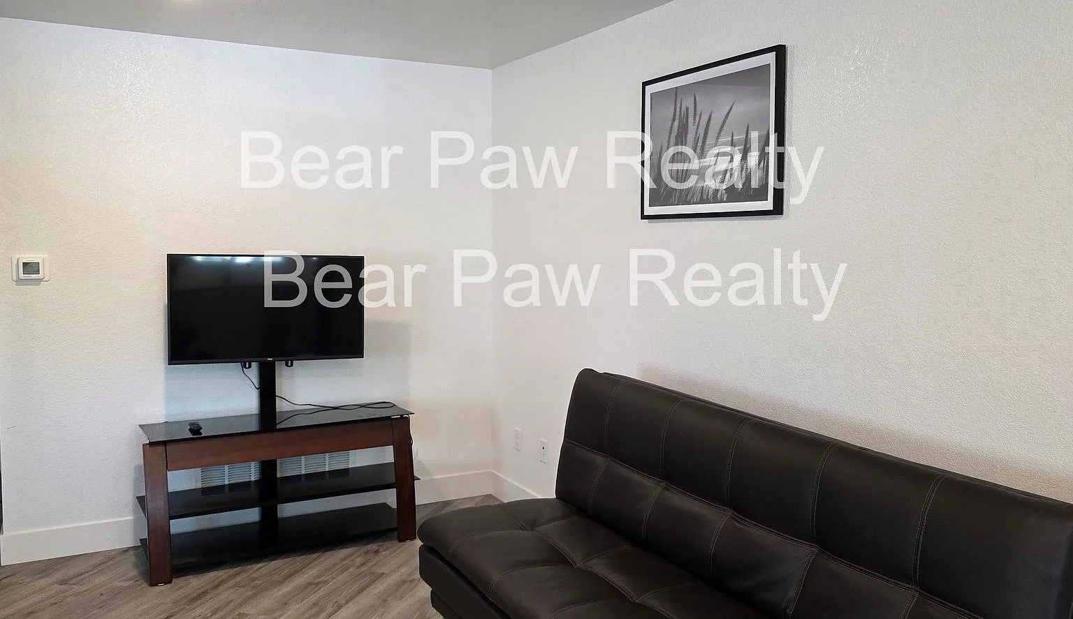 2918 Cribbon Ave — Photo 2