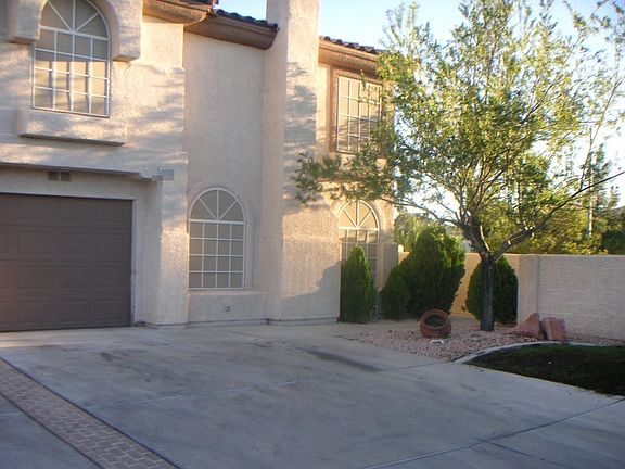 2nd image of 2600 Tall Oak Ave