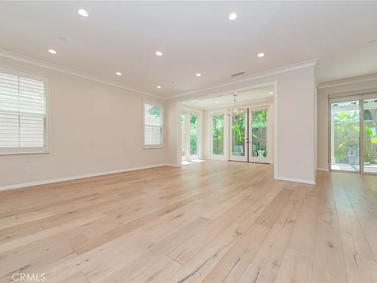 105 Doverwood — Photo 2