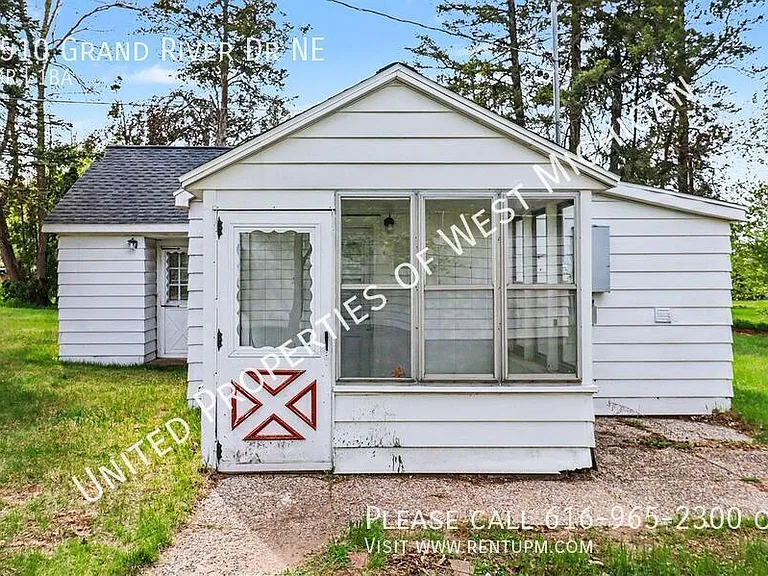 5510 Grand River Dr NE — Photo 1