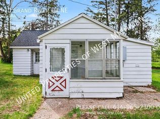 5510 Grand River Dr NE, Grand Rapids, MI 49525