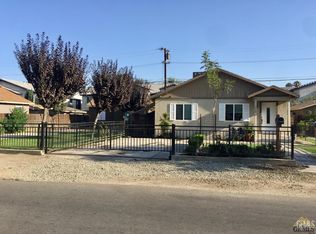 7916 Hall Rd, Lamont, CA 93241