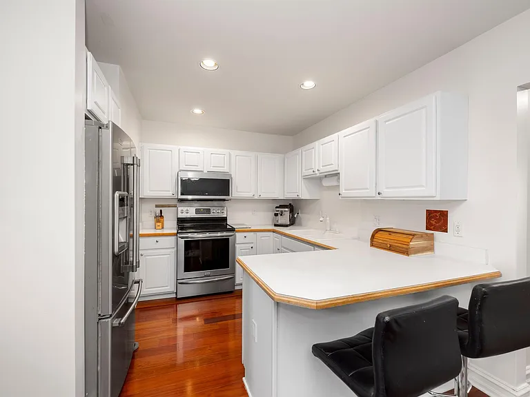 160 Tiffany Ln — Photo 13