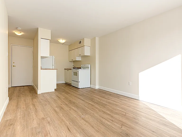 295 Lakeshore Dr — Photo 10