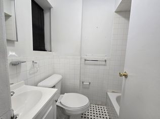 302 N 3rd St #2B, Harrison, NJ 07029