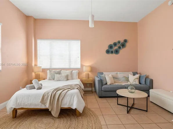 255 W 24th St APT 107, Miami Beach, FL 33140