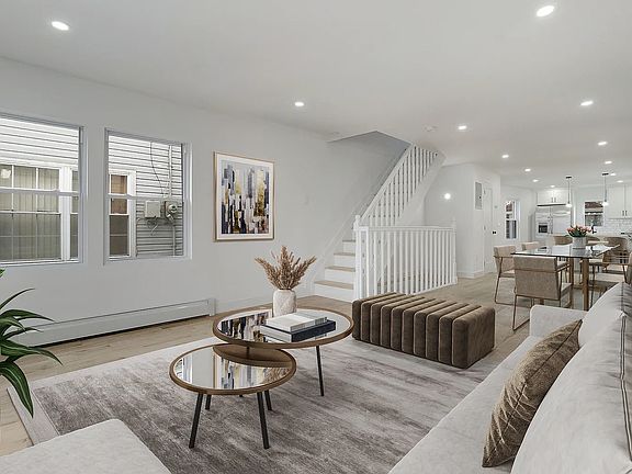 4th image of 5516 Avenue M #2