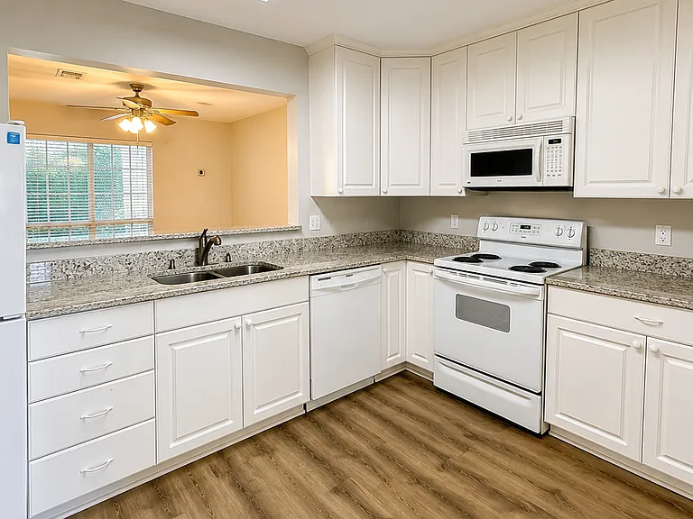 206 Jefferson Pl — Photo 3